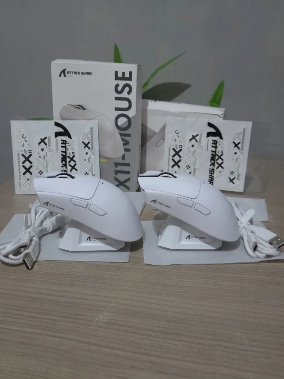 Mouse Gamer Attack Shark X11 - Tri-Mode com DOCK
