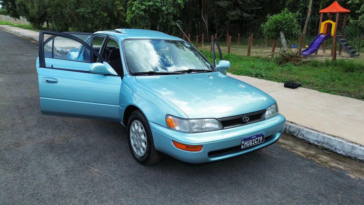 Toyota Corolla LE 1.8 1995