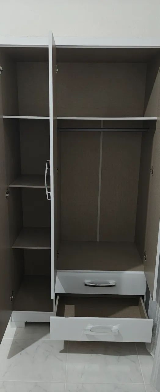 Guarda roupa pequeno  - Foto 2