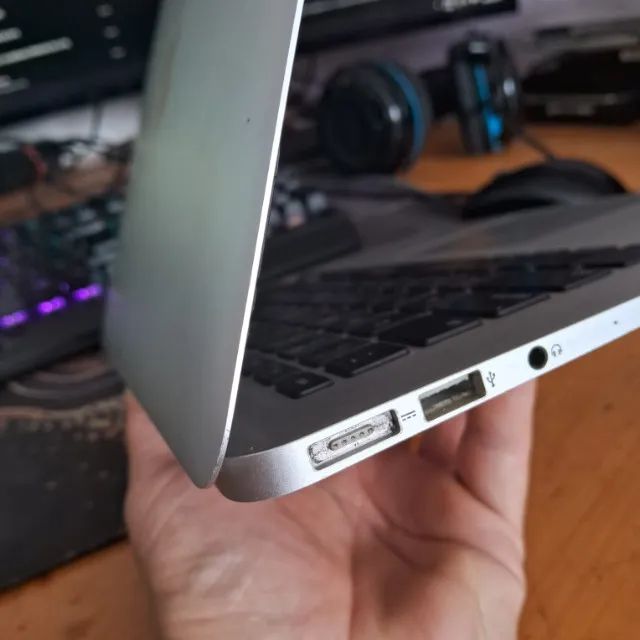 Macbook Air A1466 Peças ou Conserto Notebook - Foto 2