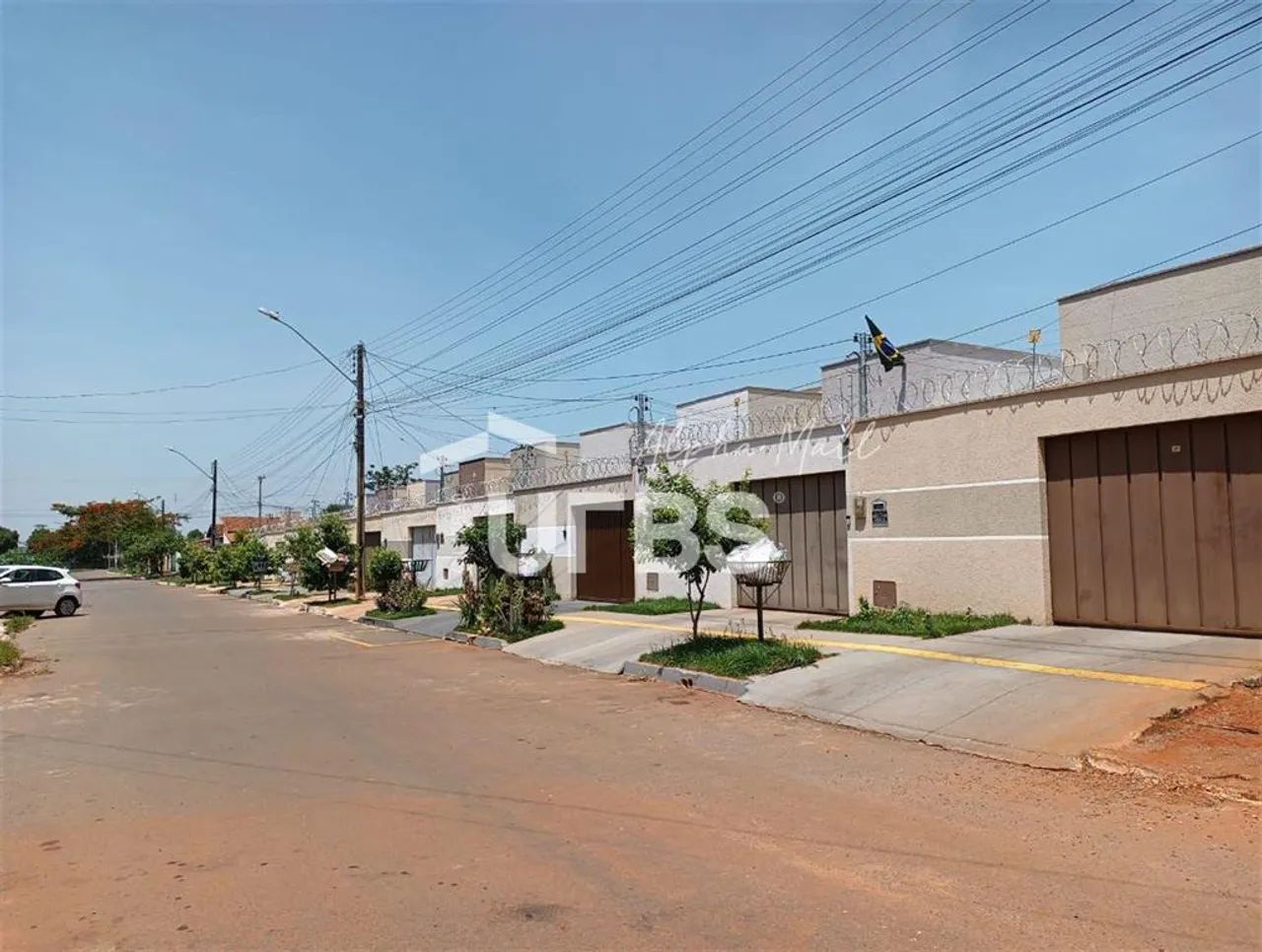 0 - Casa 3 quartos, sendo 1 suíte