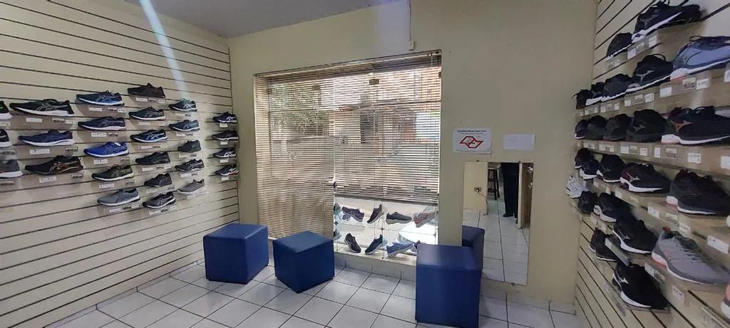 Casa para alugar em Campinas, Cambuí, com 9 quartos, com 194 m²