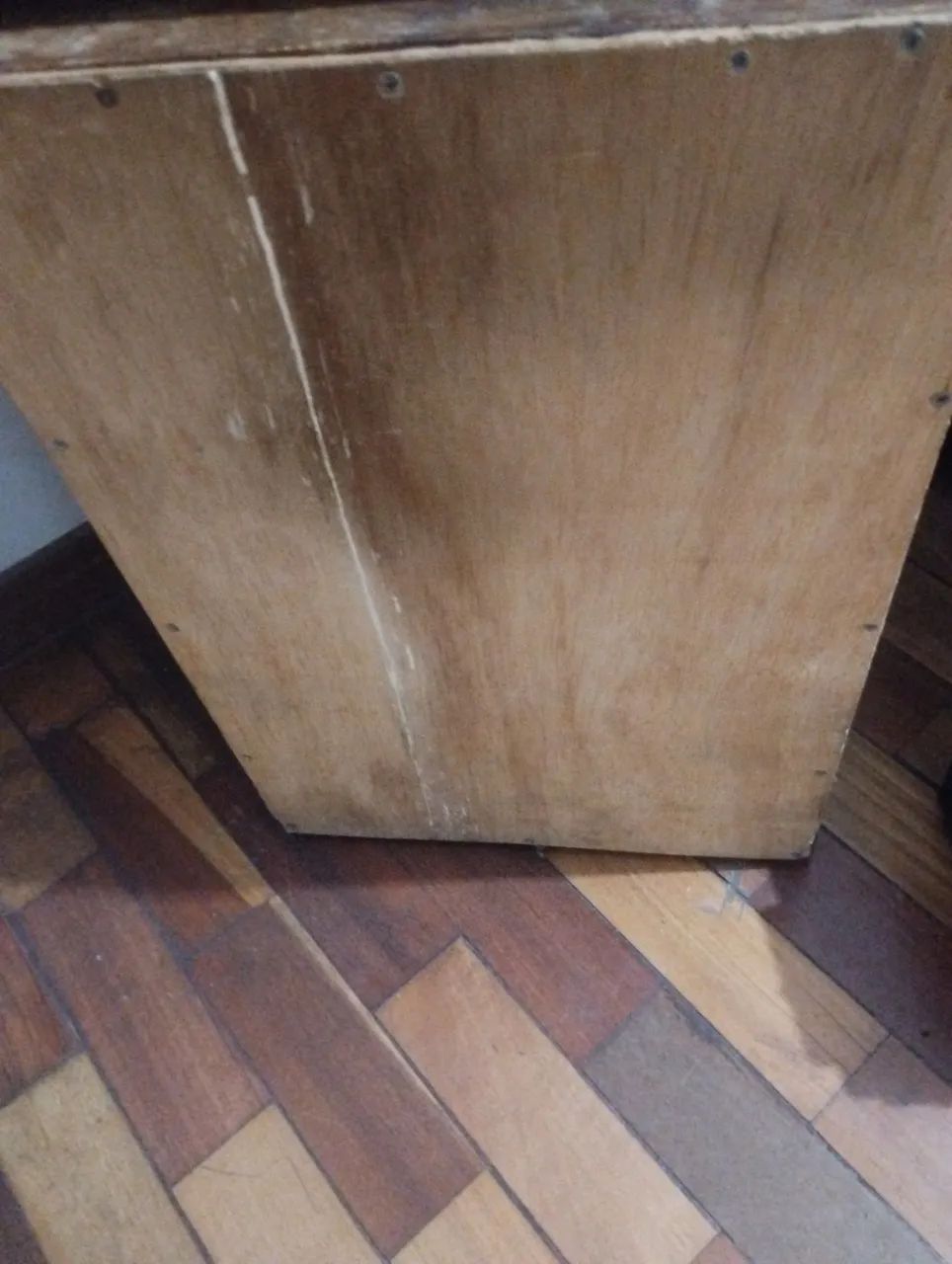 Cajon acústico usado 