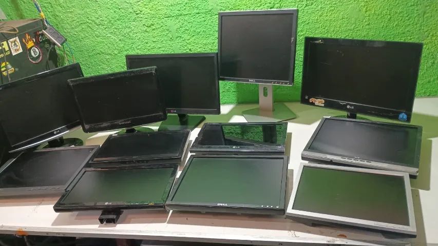 Lote de monitores 12 unidades (Ref 16)