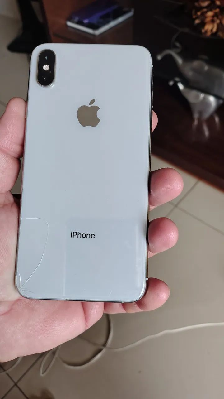 Vendo  iPhone Xs Max! Poucas marcas de uso! - Foto 2
