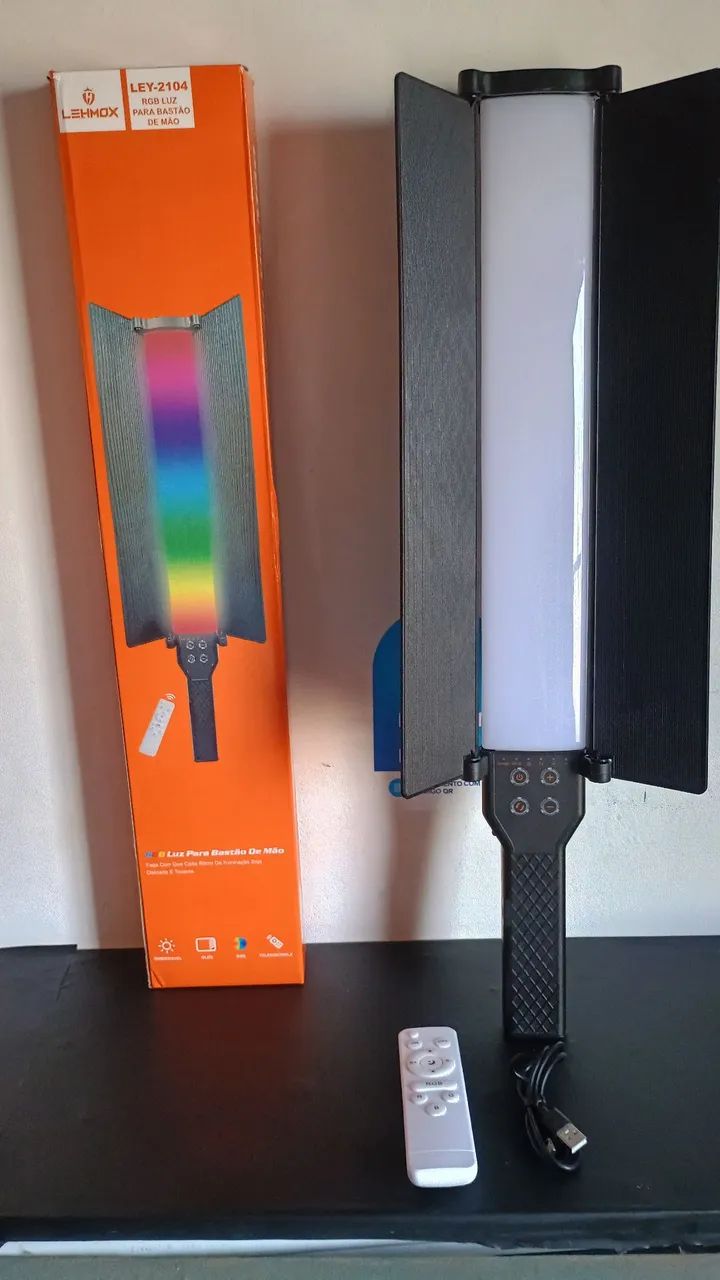 Bastão Led RGB recarregável com defletores e controle remoto  / PREÇO IMBATÍVEL  - Foto 6