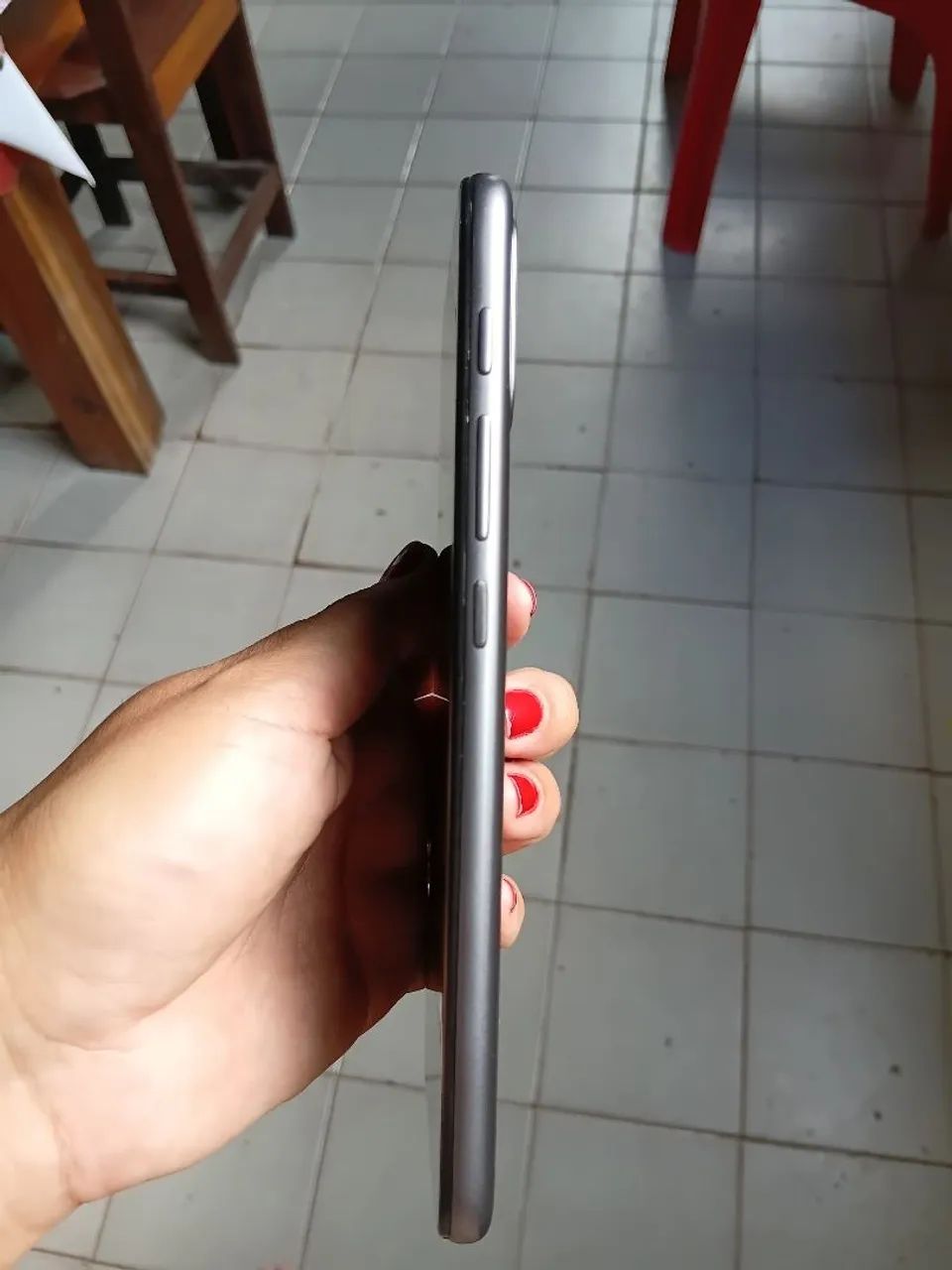 Vendo celular Moto e20, em excelente estado. - Foto 5