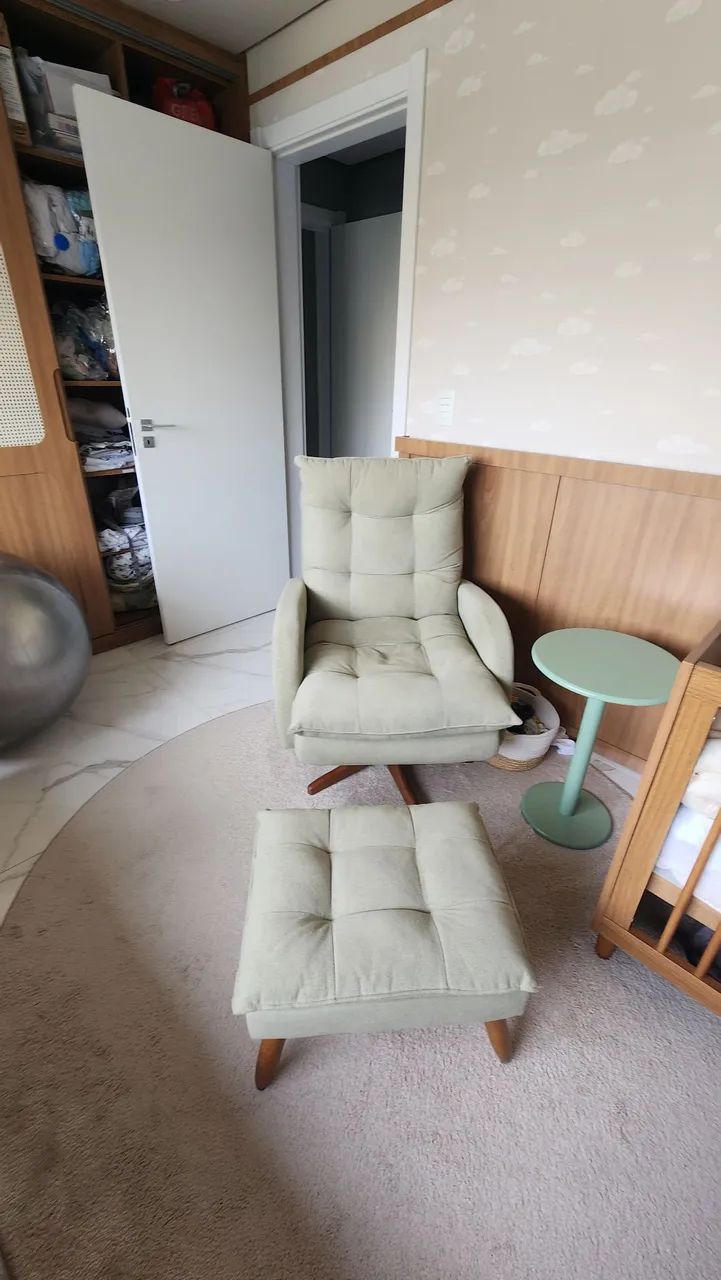 Vendo Cadeira Amamentação - Foto 2