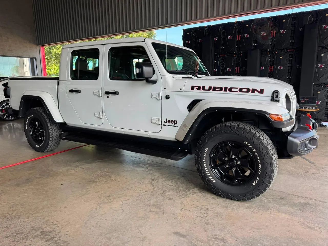 Jeep Gladiator Rubicon 3.6 V6 284 CV 2023 - Foto 4