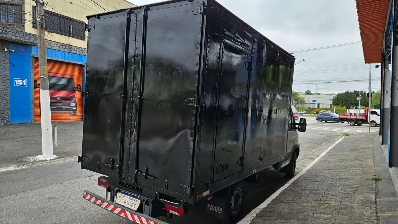 Iveco 35s14 2011 - Foto 5