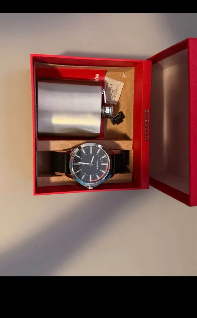 Relógio mondaine 