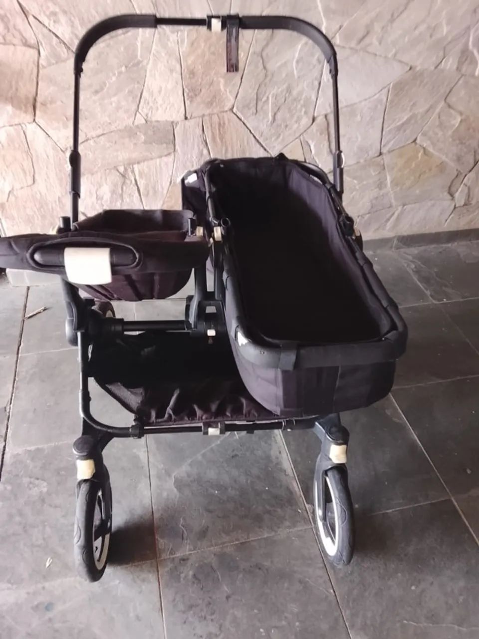 Carrinho de bebê duplo - para gêmeos  - Foto 2