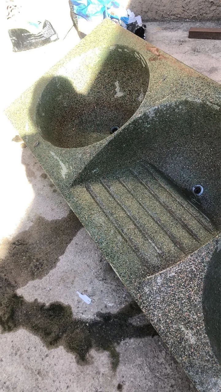 Vende-se tanque de lavar roupa 