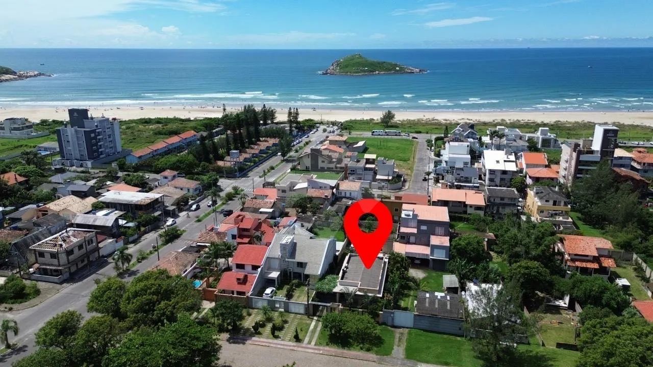 Terreno com 588 m² próximo ao mar em Imbituba/SC