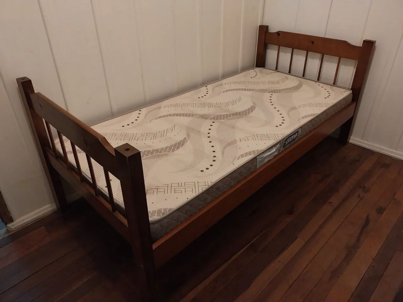 Cama Solteiro com colchão - Não entrego - Foto 2