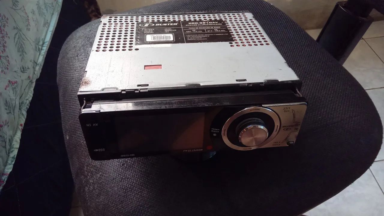 Toca Buster 9210av para carro