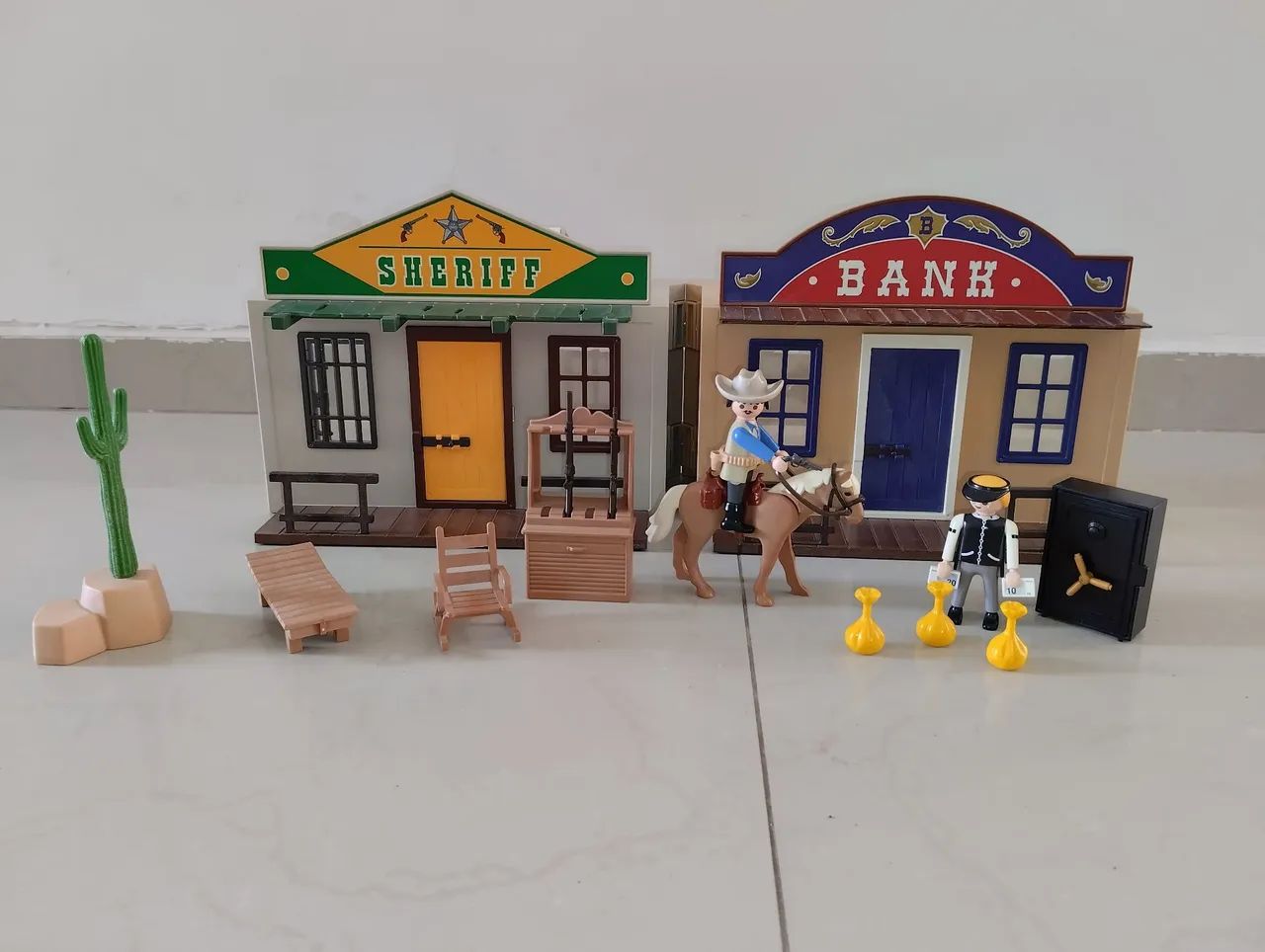 Playmobil conjunto Banco e Sheriff