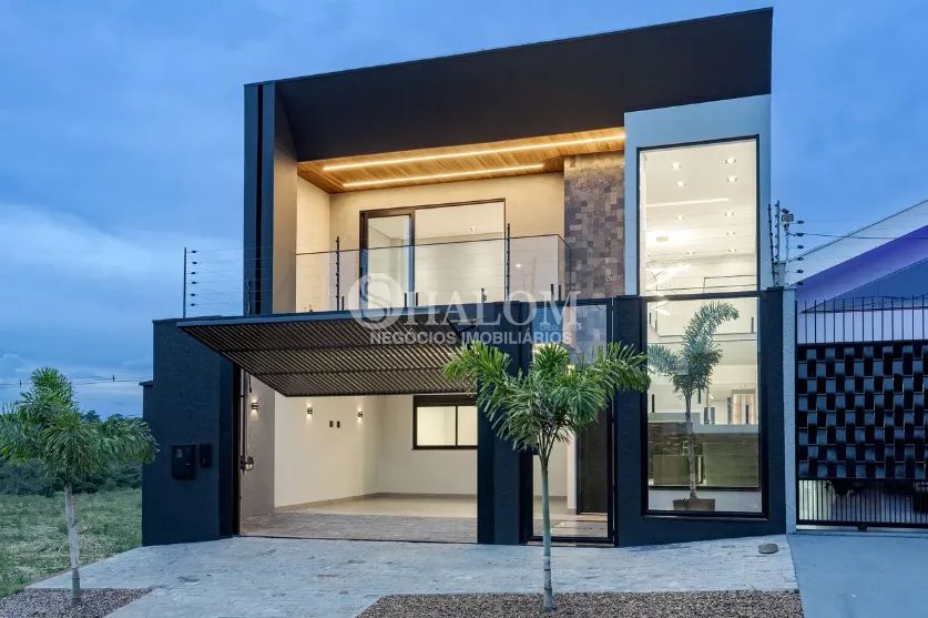 Sobrado à venda em Maringá, Jardim Munique, com 4 quartos, com 260 m² - Foto 2