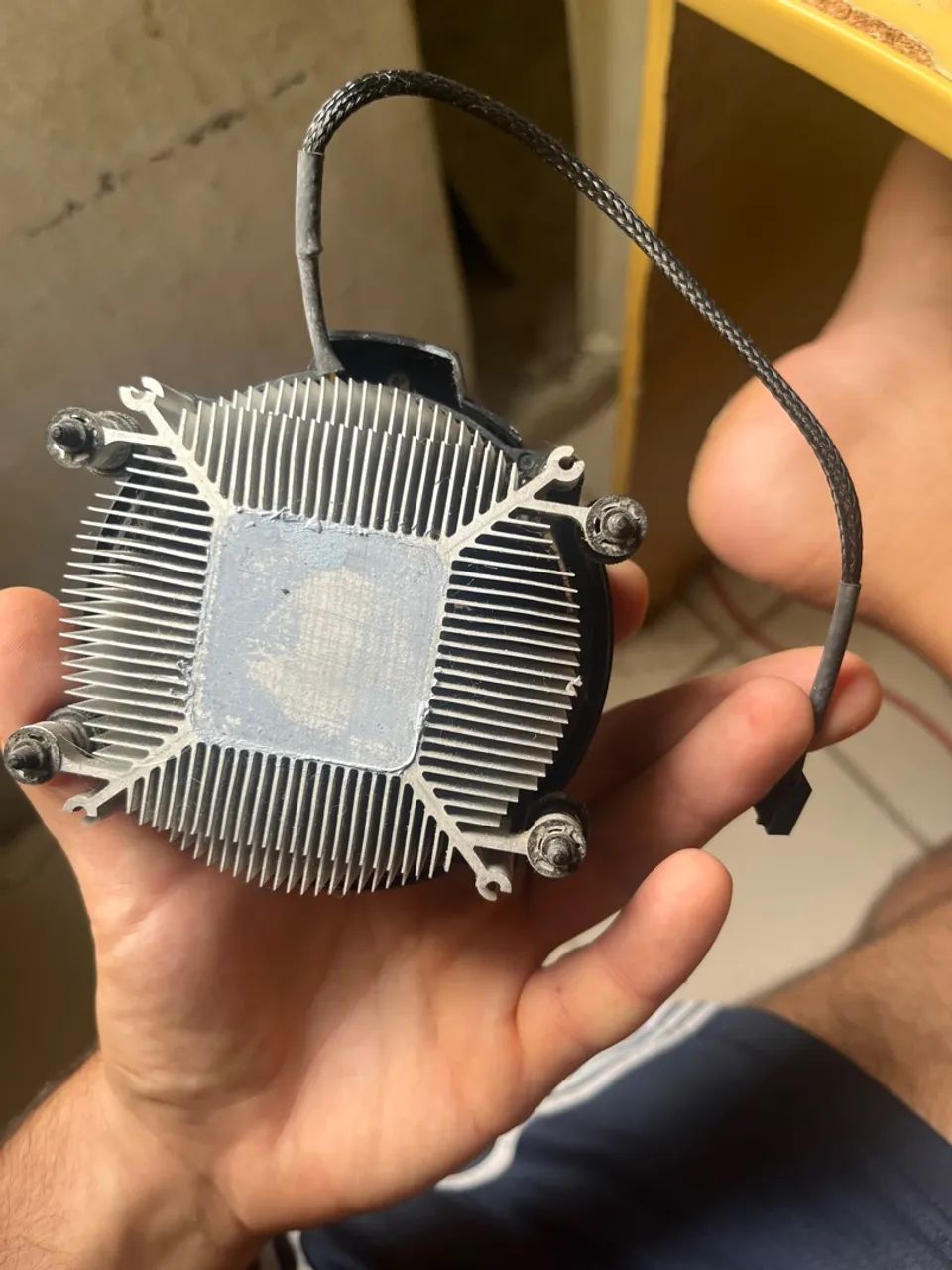 AMD Ryzen 5 2400G com vídeo integrado RX Vega 11 - Foto 4