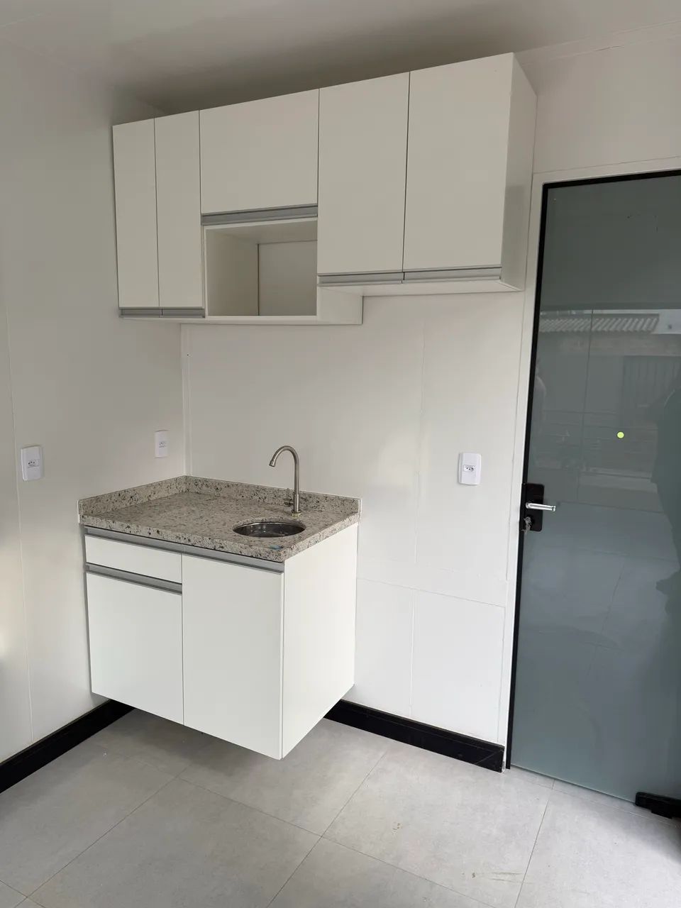 Alugo loft sem CAUÇÃO para uma pessoa 