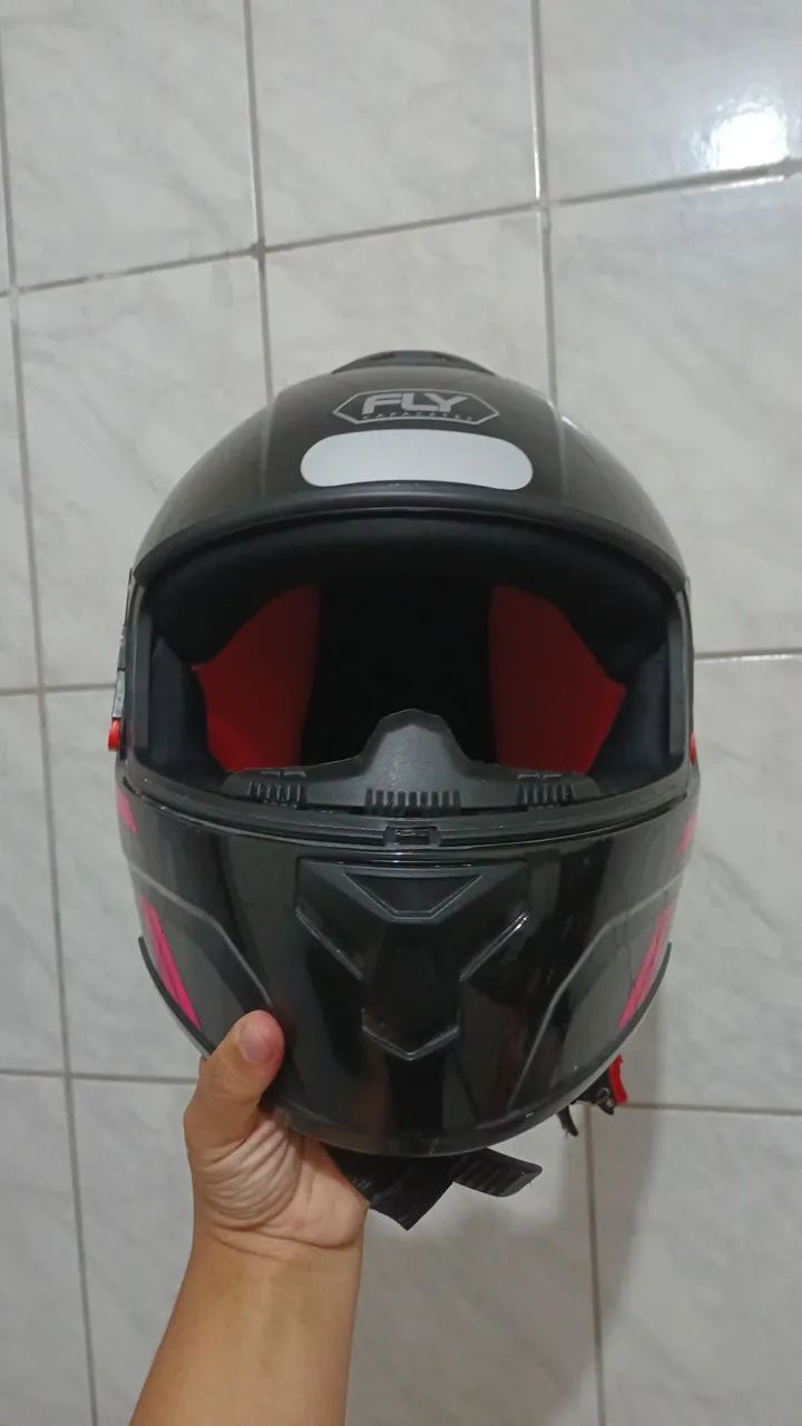 capacete semi novo 