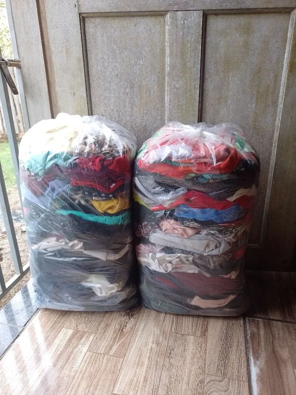 Roupas para bazar  - Foto 2