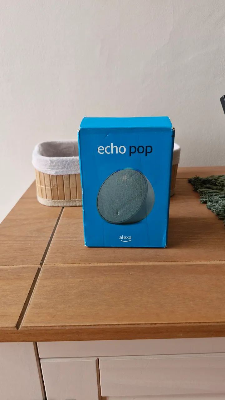Echo Pop | Smart speaker compacto com som envolvente e Alexa | Cor Cinza