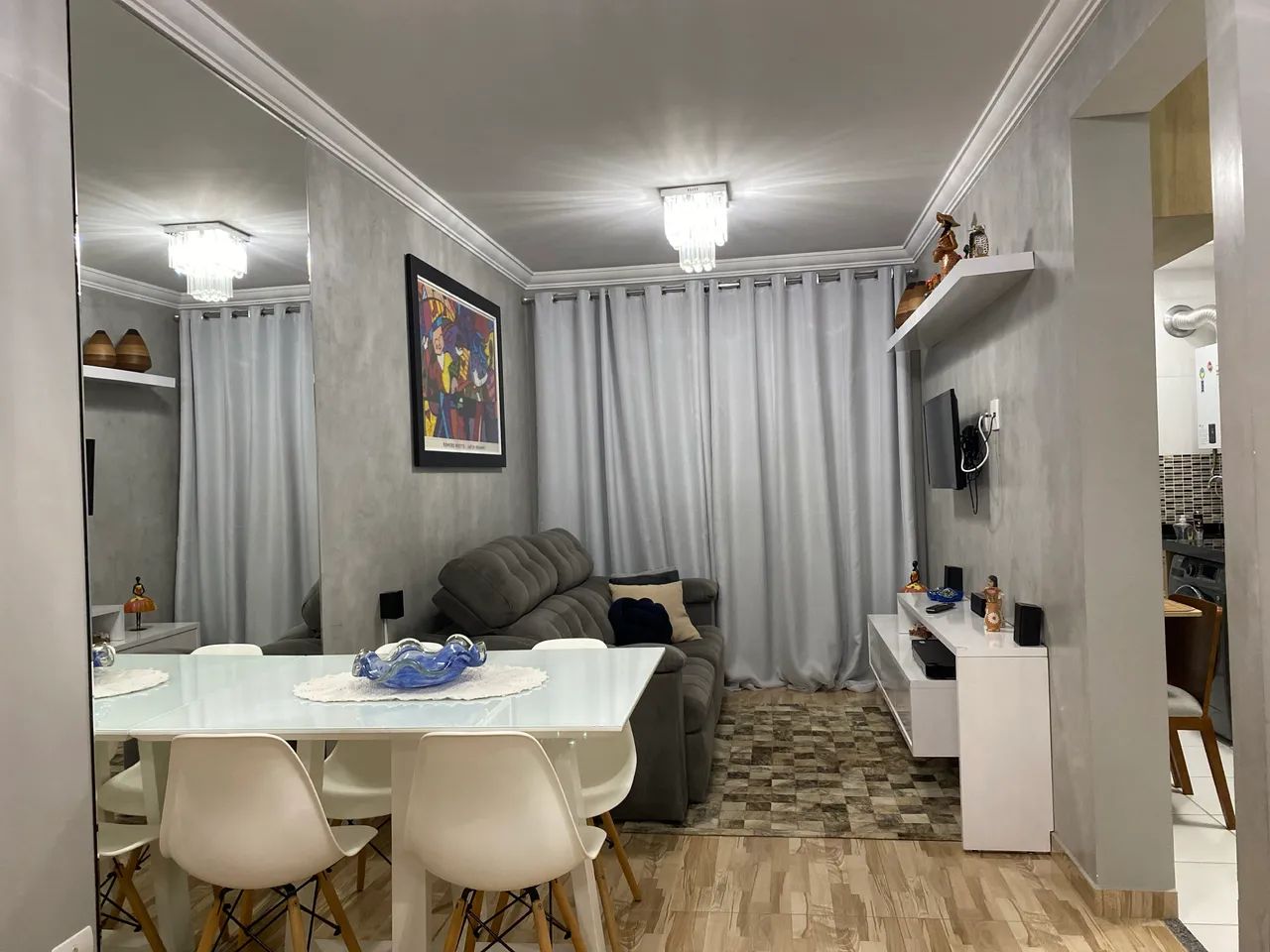 Apartamento - Parque Industrial - Edifício Abaeté - 2suites+lavabo