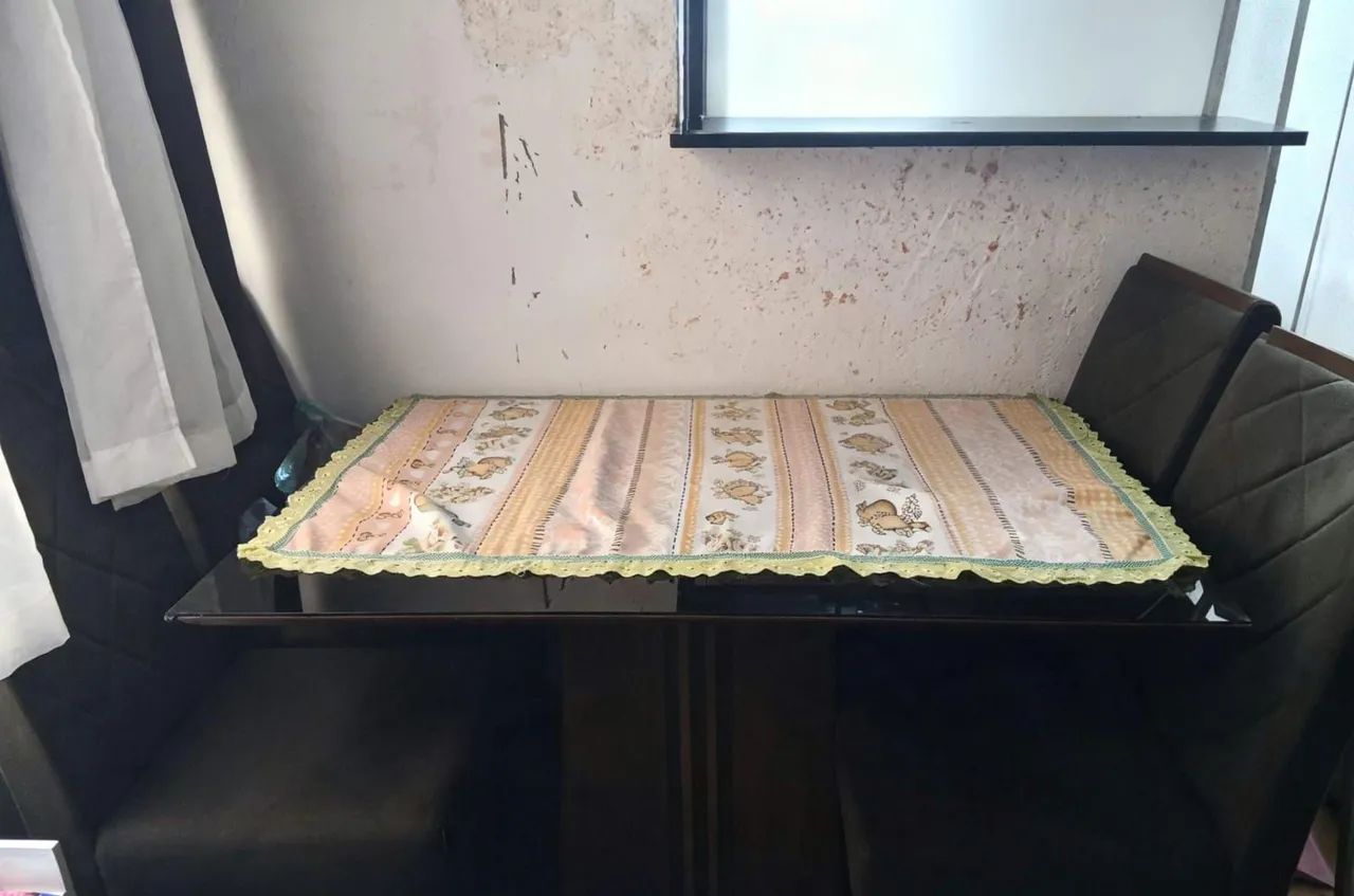 Mesa de jantar com 4 cadeiras - Foto 2