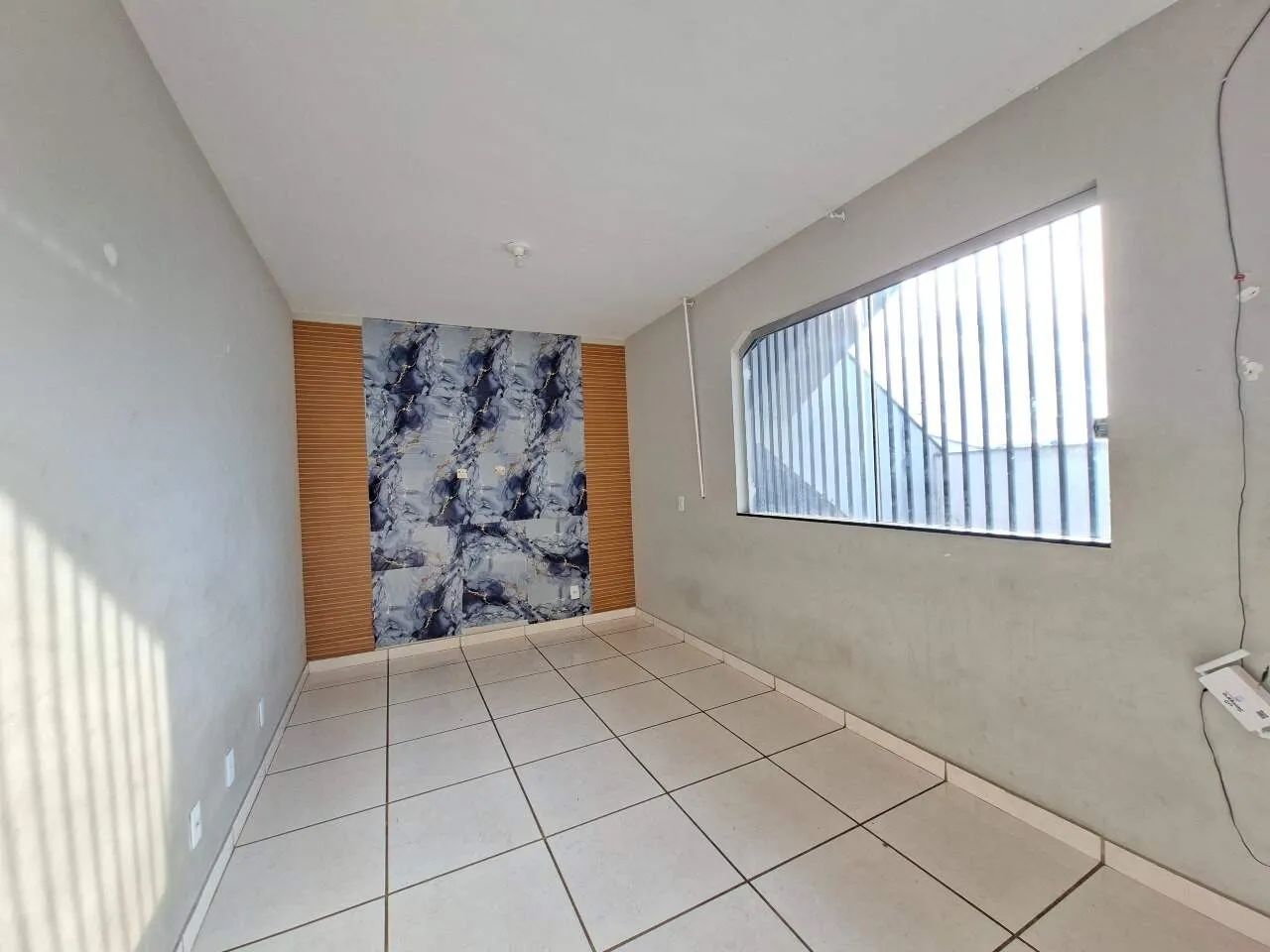 Casa para aluguel, 2 quartos, 2 vagas, Davanuze - Divinópolis/MG
