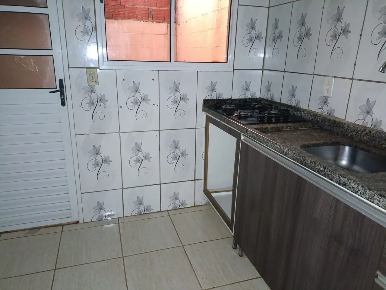 Aluga -se uma casa - Foto 2