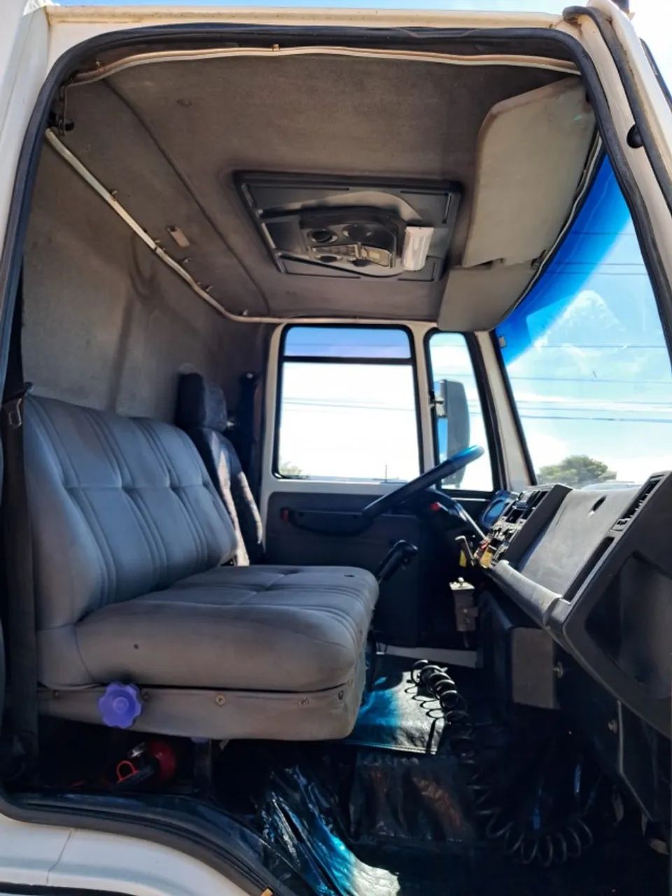 Ford Cargo 4532 6X2 Basculante - (2010) - Foto 5