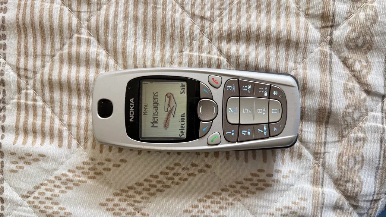 Nokia 3520 - Foto 3
