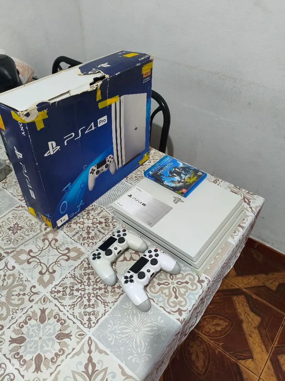 PS4 pro branco 