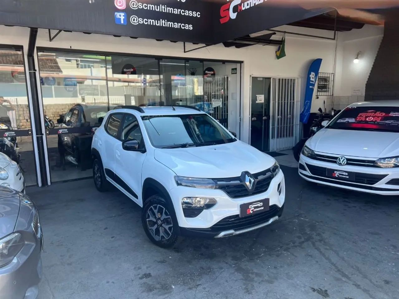 Renault Kwid Outsider 1.0 Flex 12V 5P Mec. 2023 - Foto 2