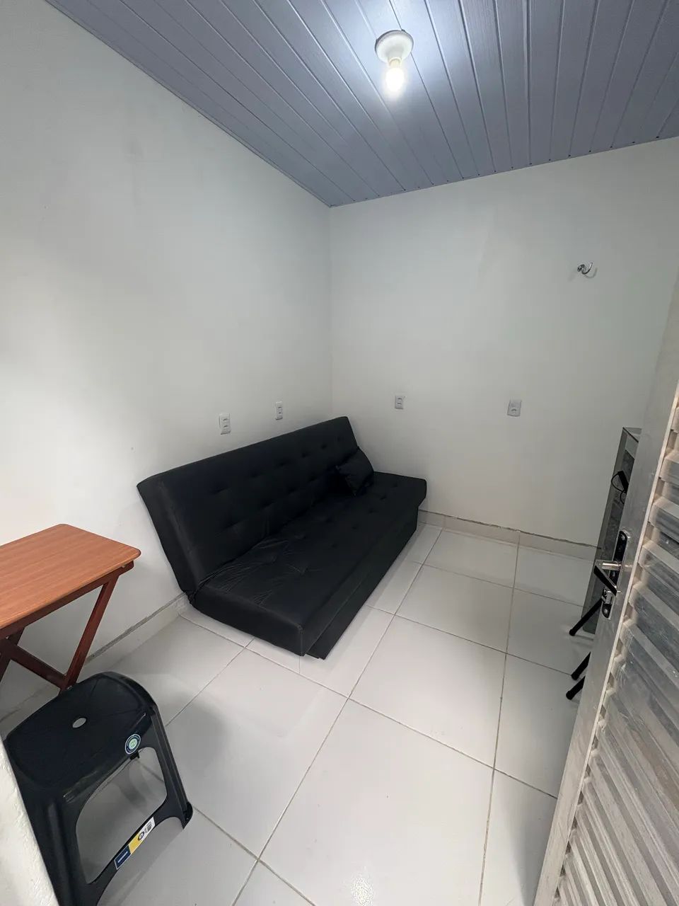 Alugo Kitnet Semi mobiliado no Marco  