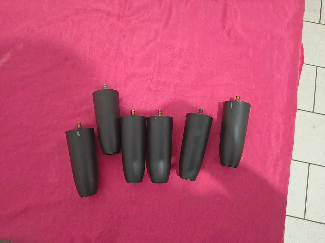 Kit com 6 unidades pé de cama 