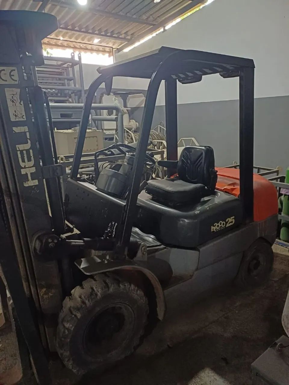 Empilhadeira Heli h2000 25