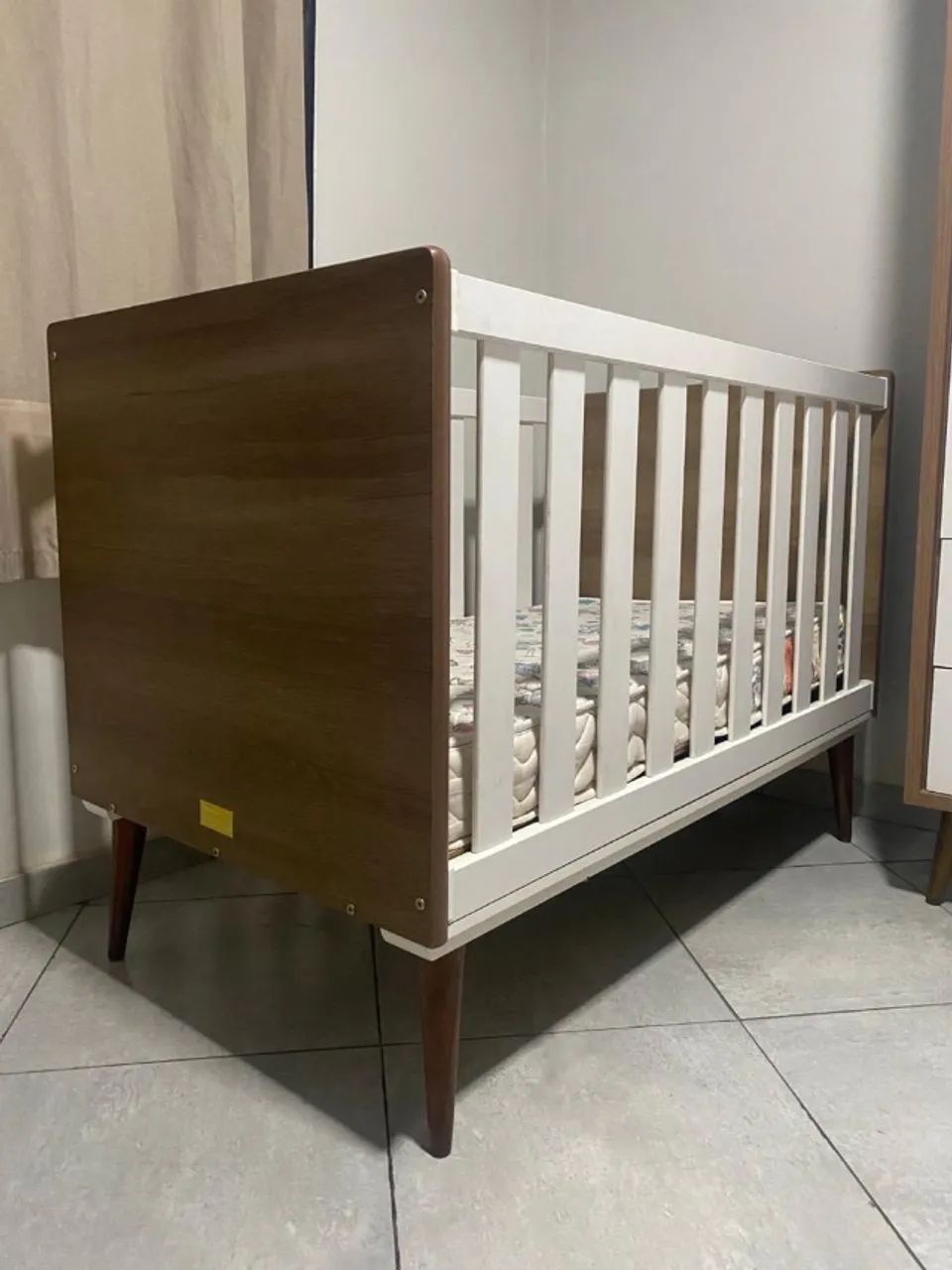 Berço que vira cama + colchão  - Foto 3
