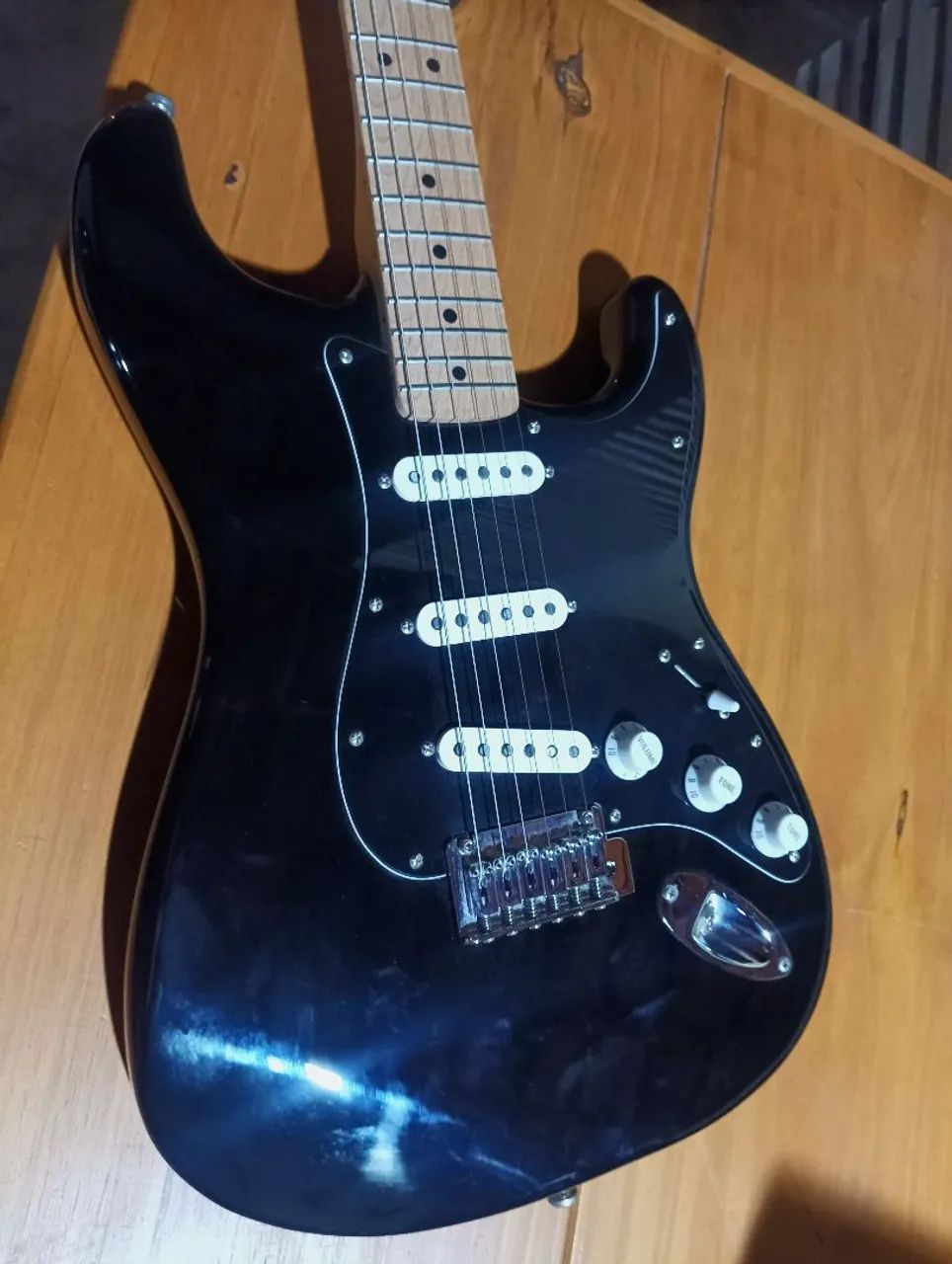 Guitarra Squier Affinity  - Foto 4