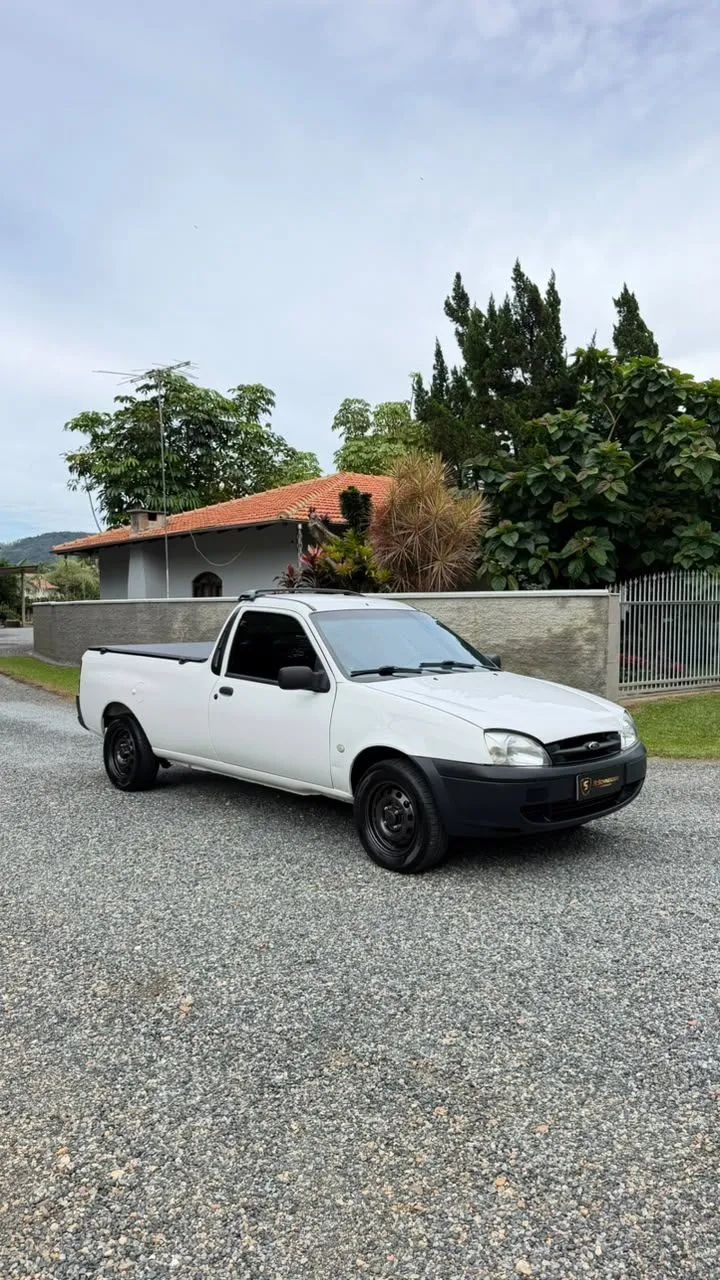 Ford Courier 1.6 L/ 1.6 FLEX 2009