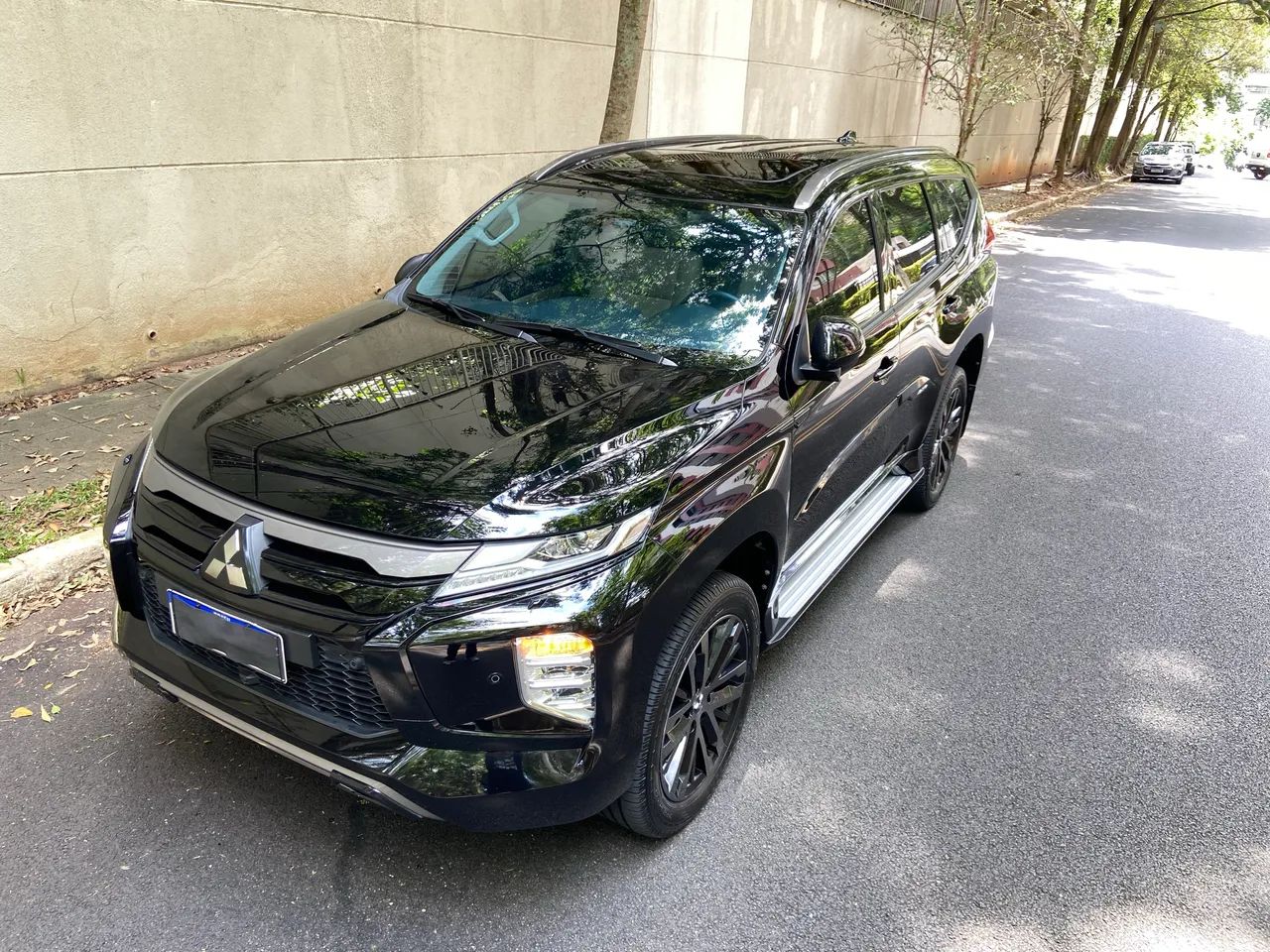 Mitsubishi Pajero 2024