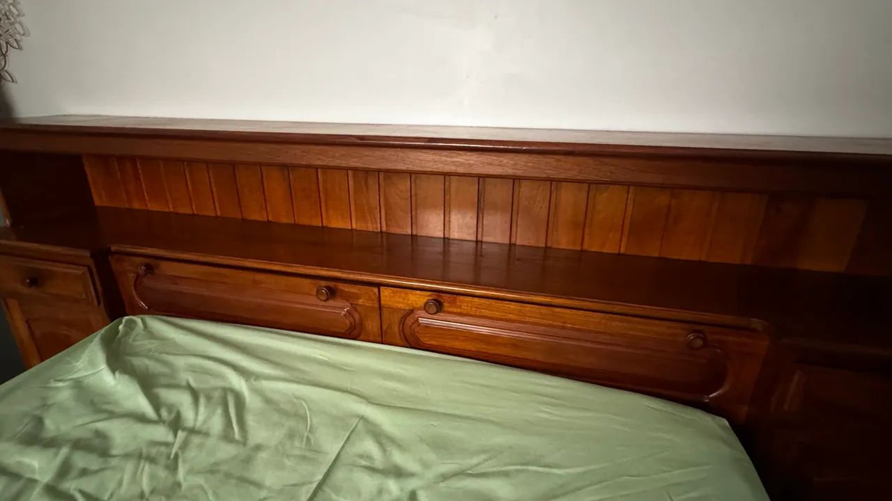 Cama Casal em madeira maciça com cabeceira  - Foto 3