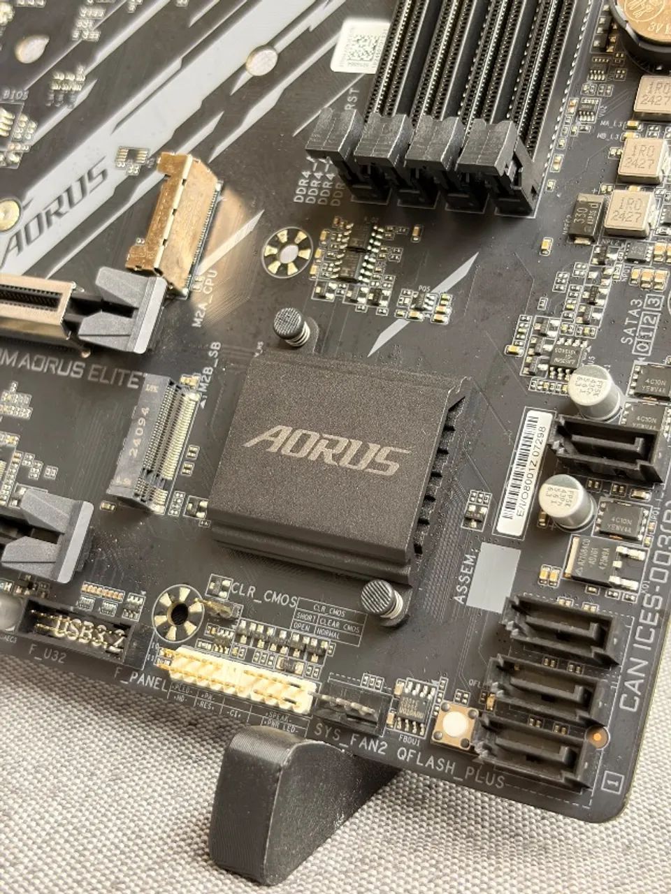 Placa mãe Aorus Elite B550M Amd - Foto 3