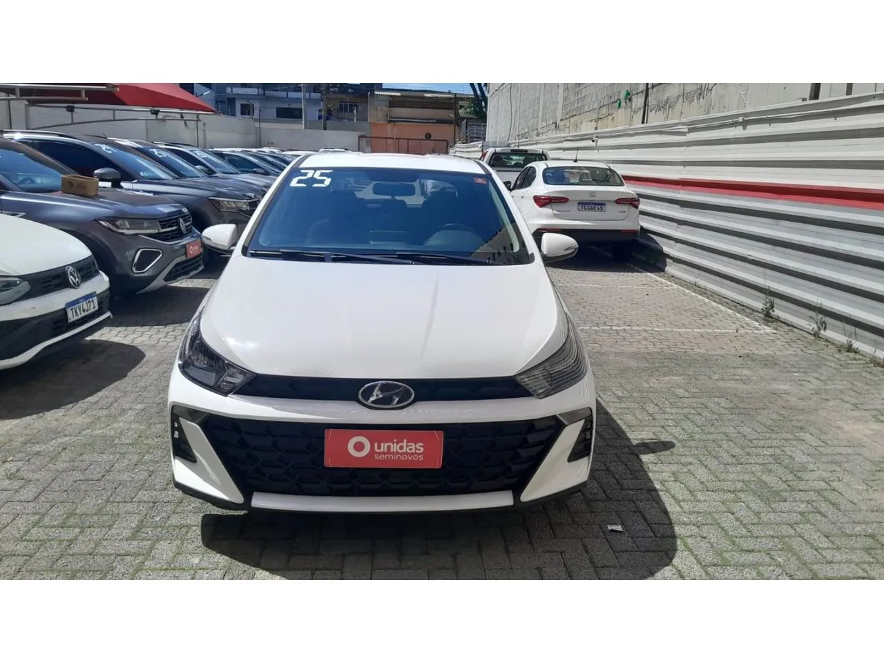 Hyundai HB20 Comfort Plus 1.0 Flex 12V Mec., foto 2 de 15