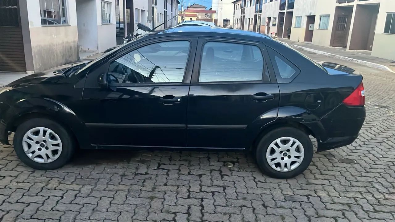 Ford Fiesta Sedan 1.0 8V Flex 4P 2008 - Foto 3