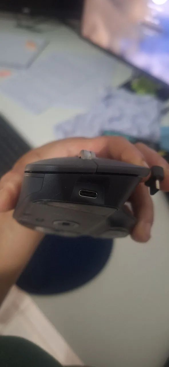 Vendo Mouse MX MASTER 4 - LOGITECH - Foto 3