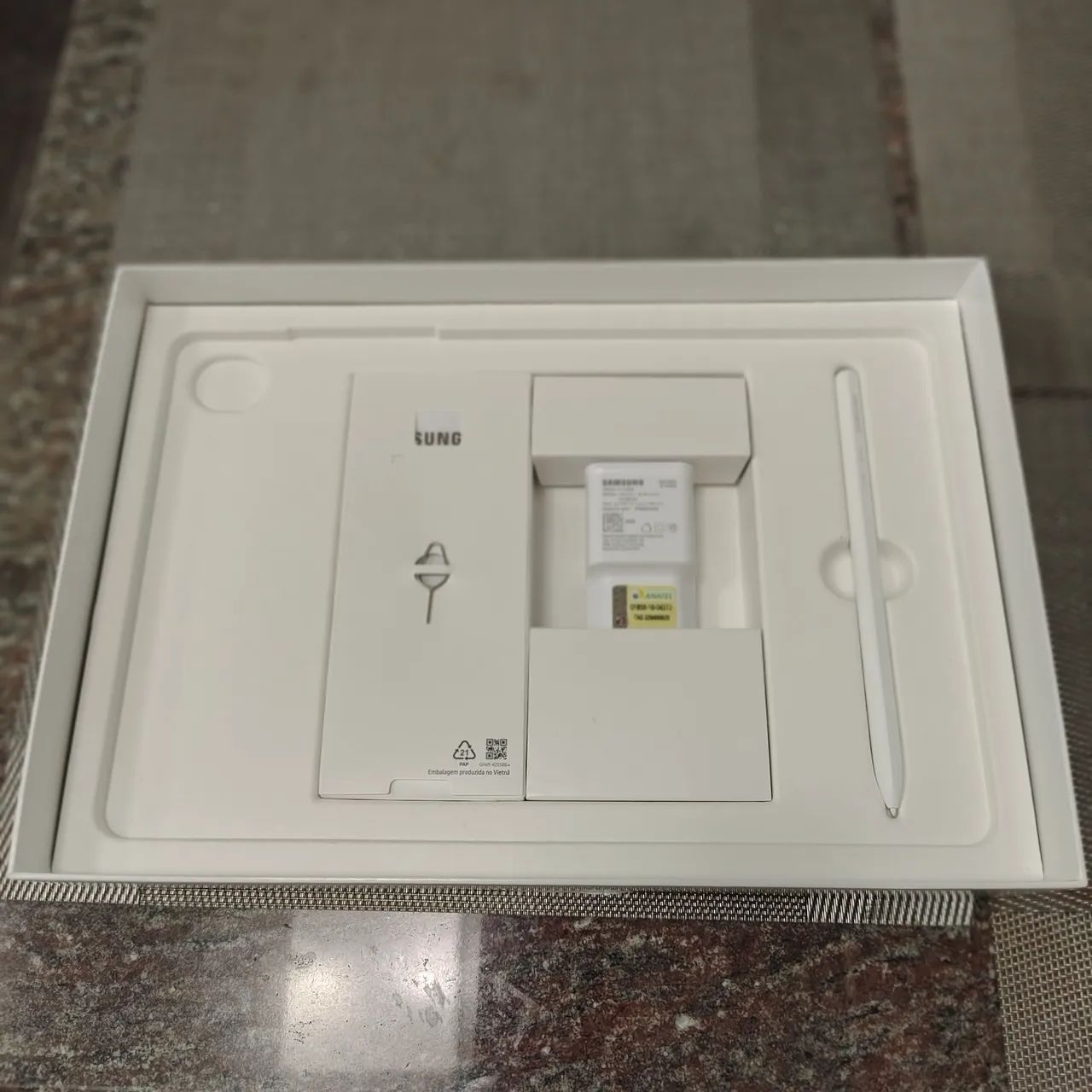 Tablet Samsung Galaxy Tab S10 FE 5G - Novo - Foto 4