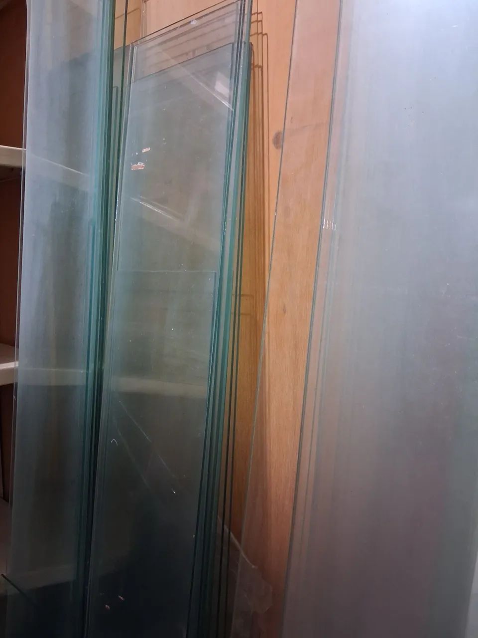 Sistema de Prateleiras  Modulares de Vidro para Loja. ( Cremalheira) - Foto 2