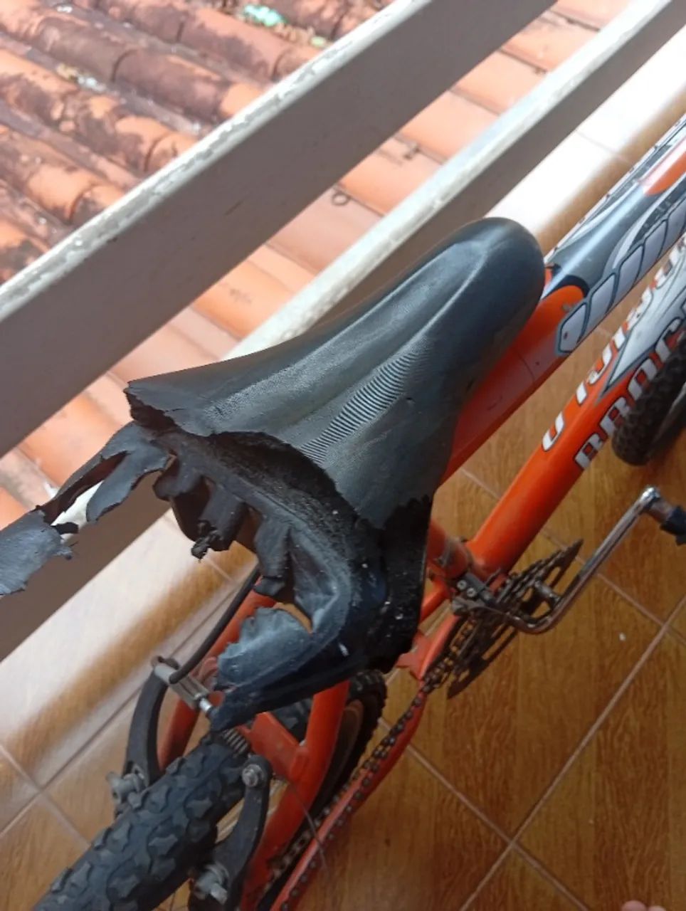 Bicicleta laranja aro vinte quatro - Foto 3